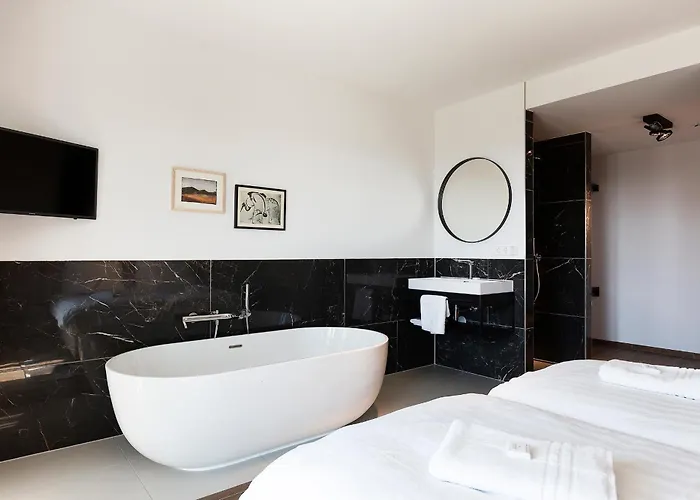 Droomsuites 8 Personen By Droomvilla Appartement